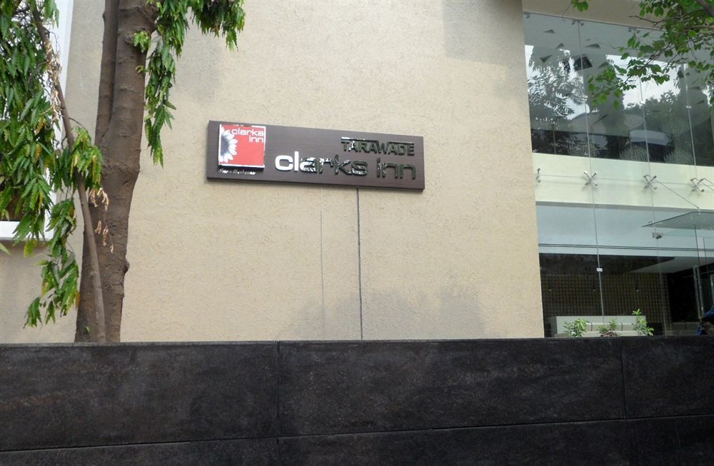 Tarawade Clarks Inn Pune Exterior foto
