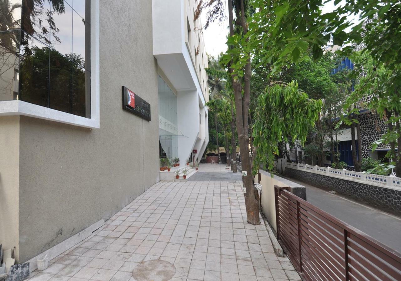 Tarawade Clarks Inn Pune Exterior foto